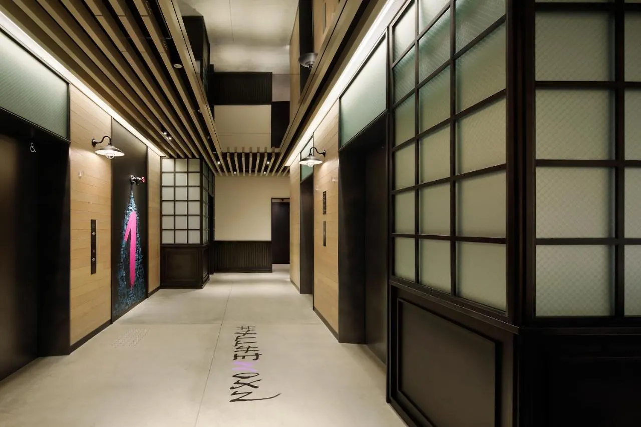 Hotel Moxy Osaka Shin Umeda 4*,