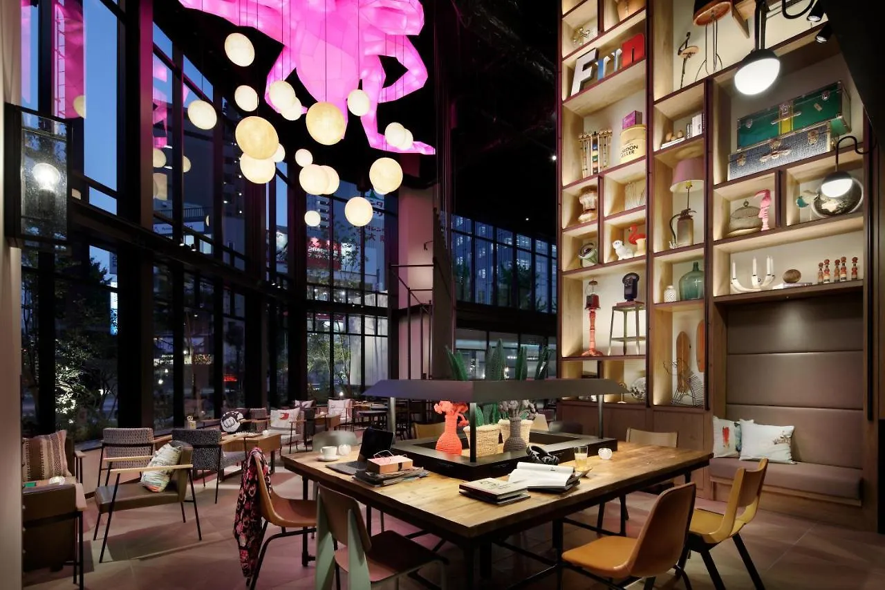 Hotel Moxy Osaka Shin Umeda