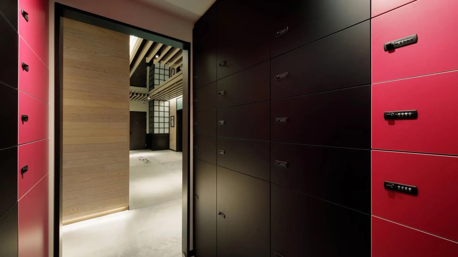 Hotel Moxy Osaka Shin Umeda