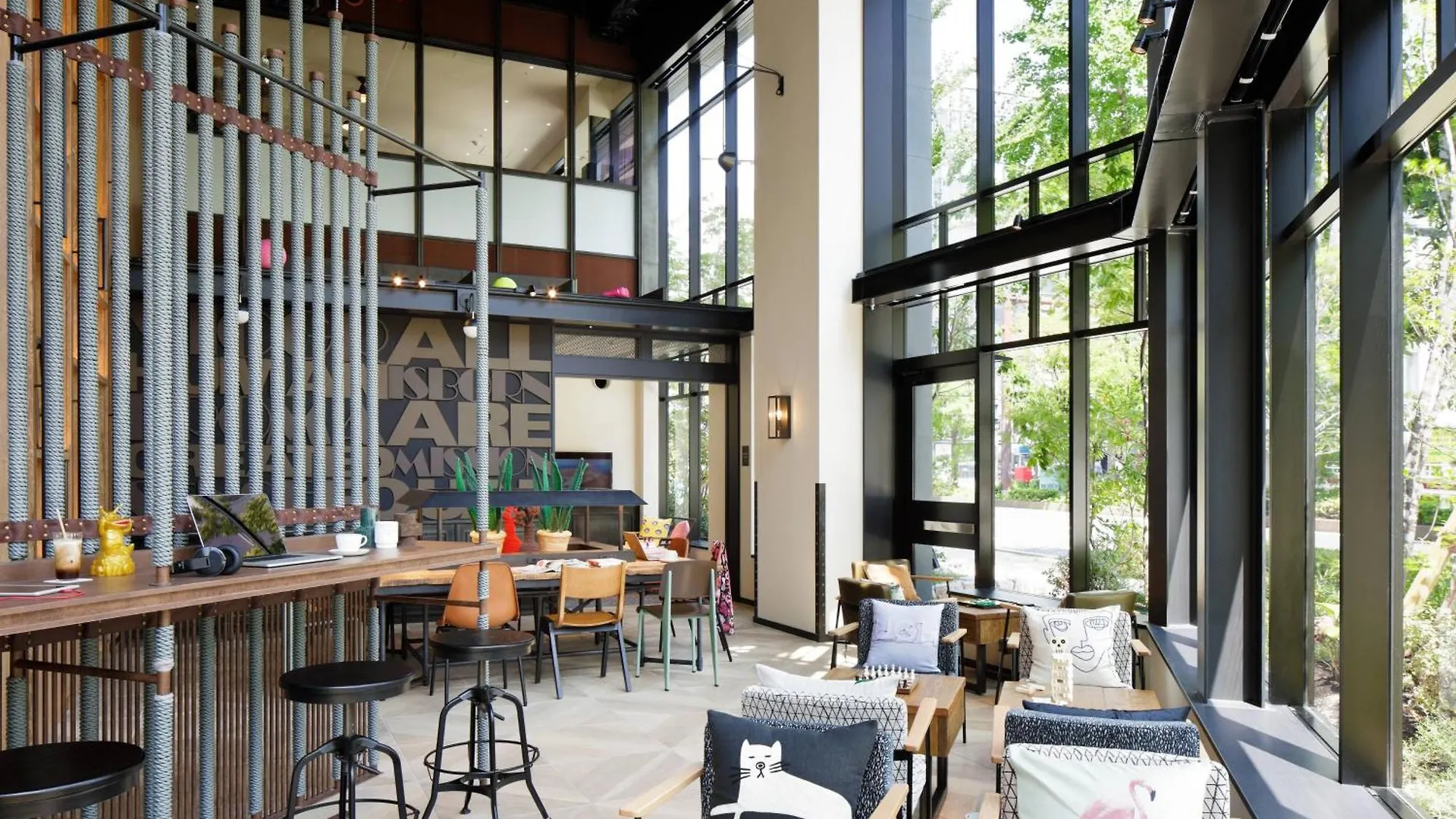 Hotel Moxy Osaka Shin Umeda